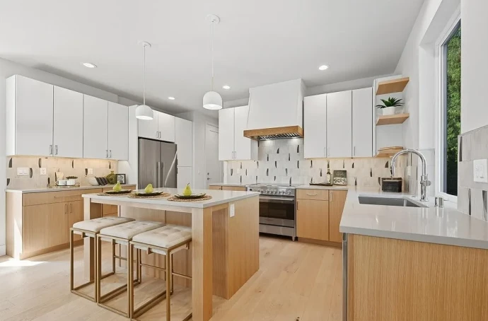 13047 39th Ave NE2